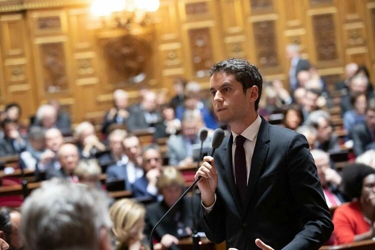 Всички говорят за: Габриел Атал, най-младият министър-председател на Франция