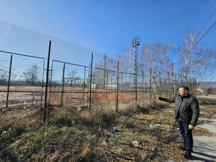 КИРИЛ СТОЕВ: РАДОМИР ЩЕ ИМА ПОКРИТ ТЕНИС КОРТ