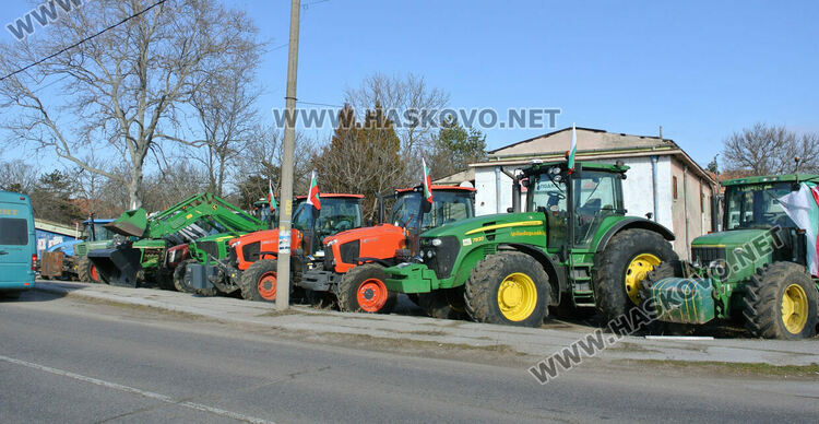 Земеделски производители от общината: Не искаме чужд хляб, искаме си нашия