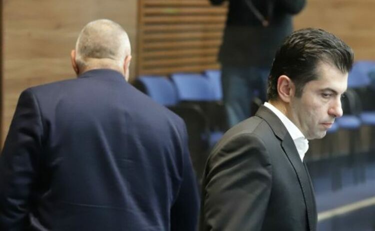 Регулаторите - най-големият подводен камък за ''сглобката'' около ротацията