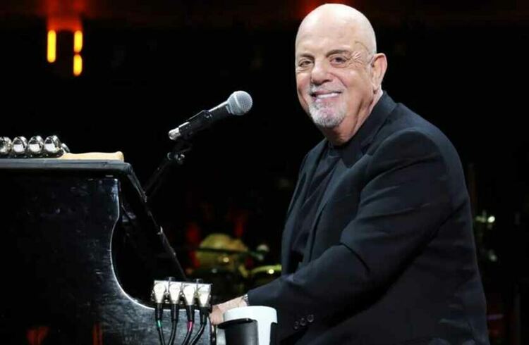  Били Джоел пусна първия си нов сингъл от 17 години