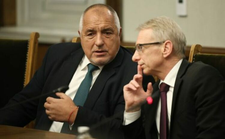 Визита в САЩ сблъска коалиционните партньори