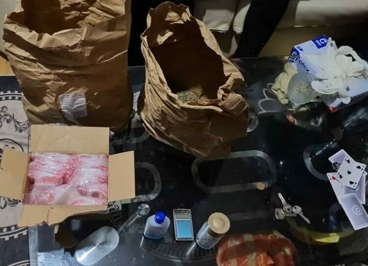 ЧЕНГЕТАТА В АКЦИЯ: Хванаха дилъри с чували дрога!