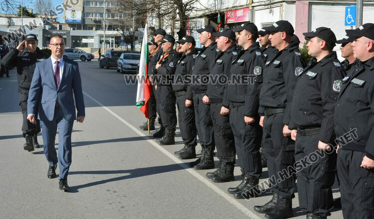 Откриха звено на Жандармерията в Харманли заради бежанския лагер