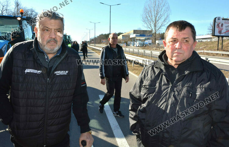 Земеделците от Хасковско готови с оборска тор, ако властта не удовлетвори исканията им