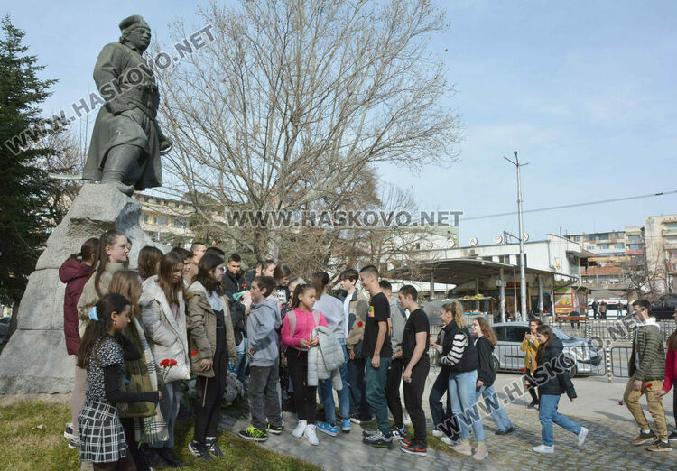 Поклон пред паметта на Капитан Петко войвода