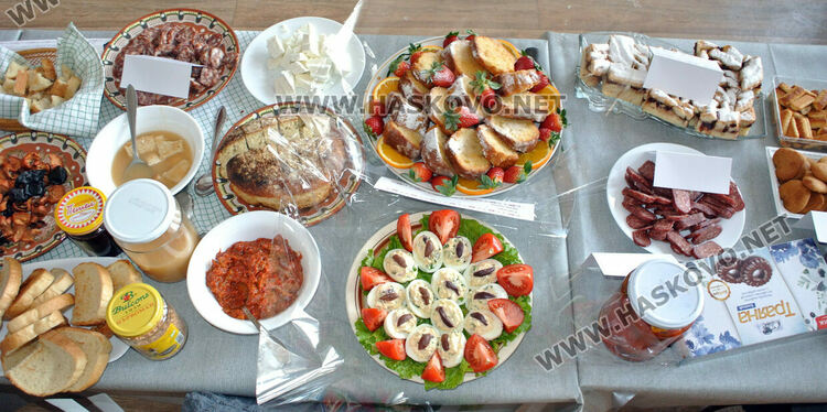 Празник на зимнината и зимните гозби в хасковското читалище „Никола Вапцаров“