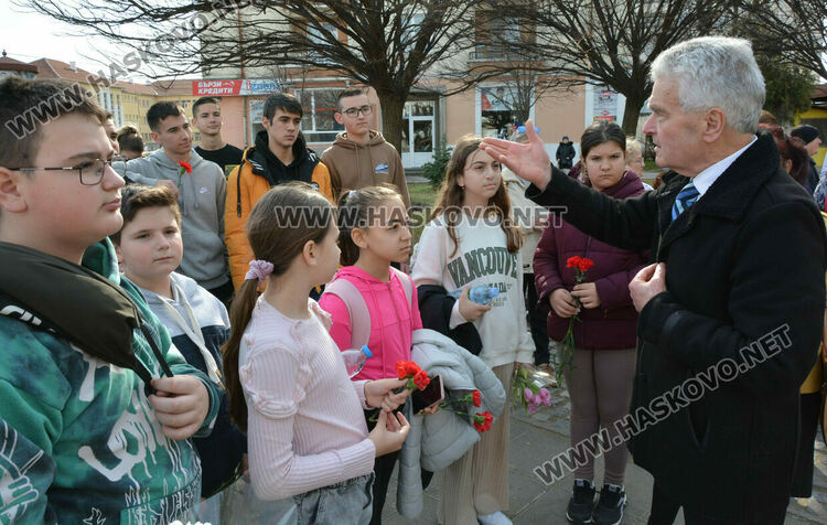 Поклон пред паметта на Капитан Петко войвода