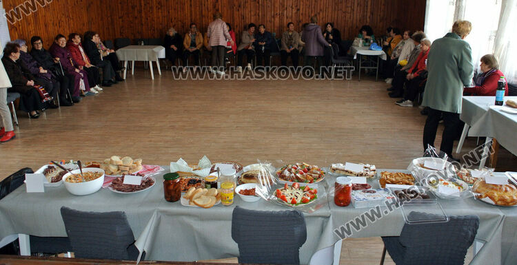 Празник на зимнината и зимните гозби в хасковското читалище „Никола Вапцаров“