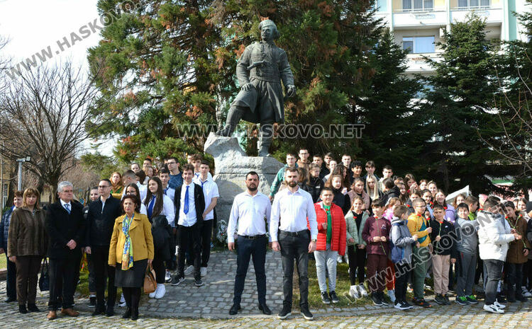 Поклон пред паметта на Капитан Петко войвода