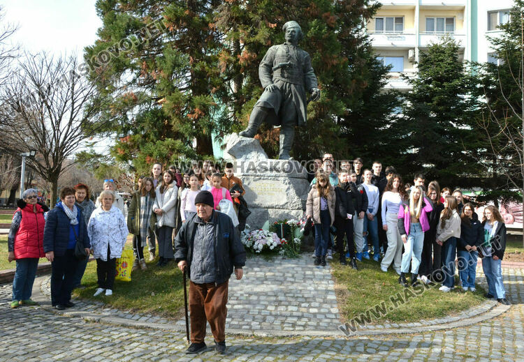 Поклон пред паметта на Капитан Петко войвода