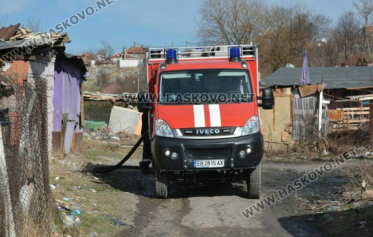 5 семейства останаха без дом след среднощния пожар в „Република“