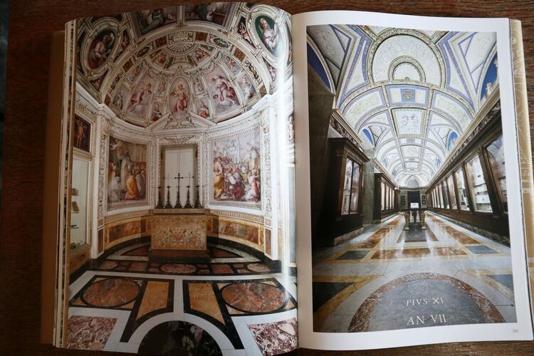 Регионалната библиотека в Хасково с ново дарение от чужбина