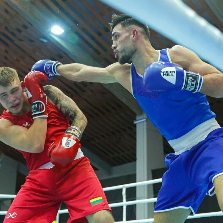 Уилиам Чолов не остави шанс на литовец на Купа „Странджа“