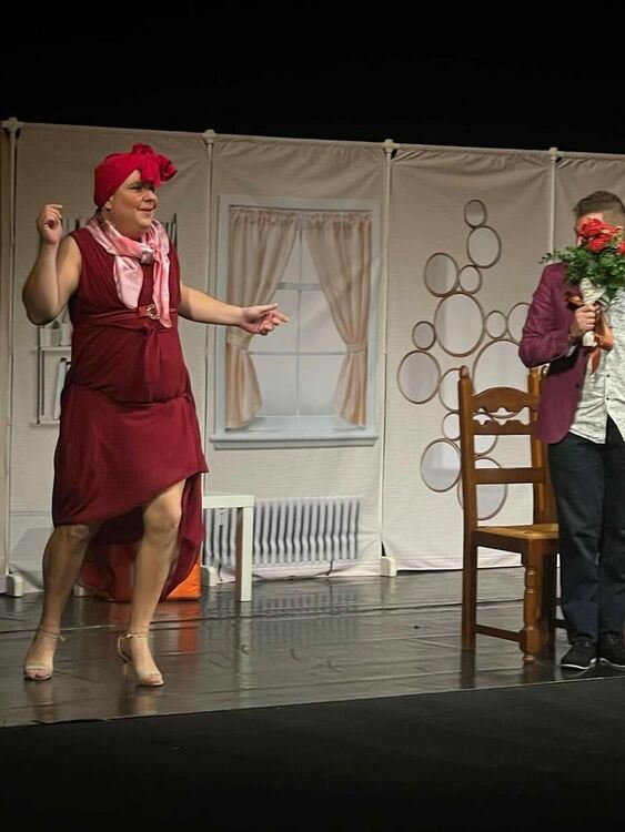 Хасково, приготви се за голяма доза смях с комедията „Семейството"