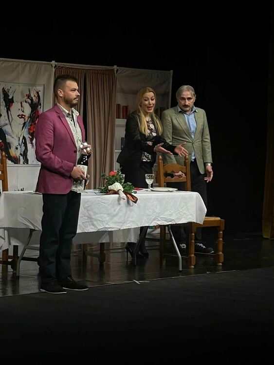 Хасково, приготви се за голяма доза смях с комедията „Семейството"