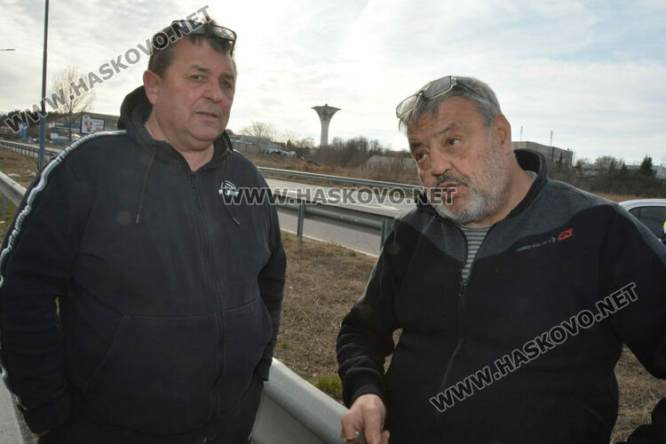 Земеделците от Хасково дадоха мандат за преговори за изплащане на субсидията наведнъж и отпадане на данъка върху нея