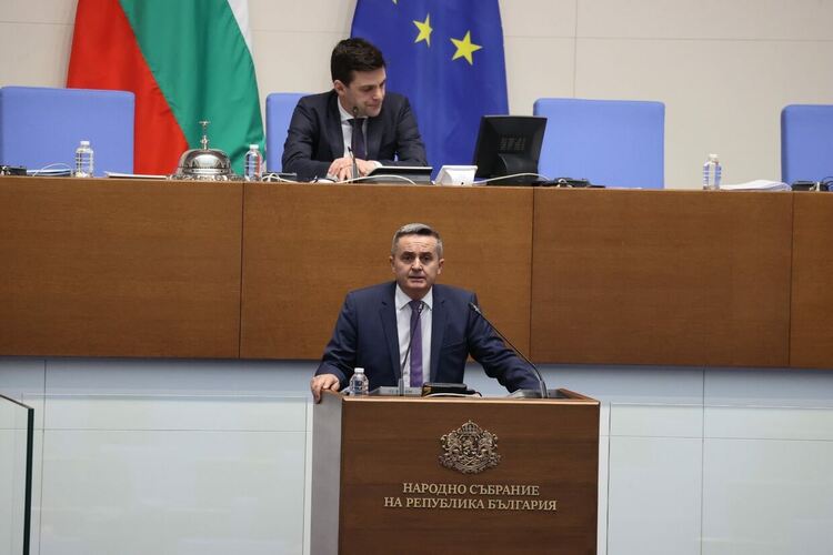 Д-р Красимир Събев: Трябва да се ускори придобиването на специалност, за да има кой да работи в Националната детска болница 