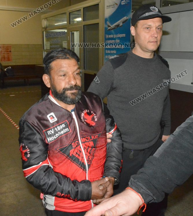 Баща на 8 деца се заканил с убийство на шефката на „Социално подпомагане“ в Харманли