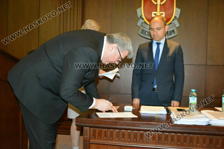 Нов общински съветник положи клетва на заседанието днес