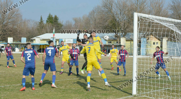„Саяна Хасково“ и „Димитровград“ с победи при подновяването на шампионата