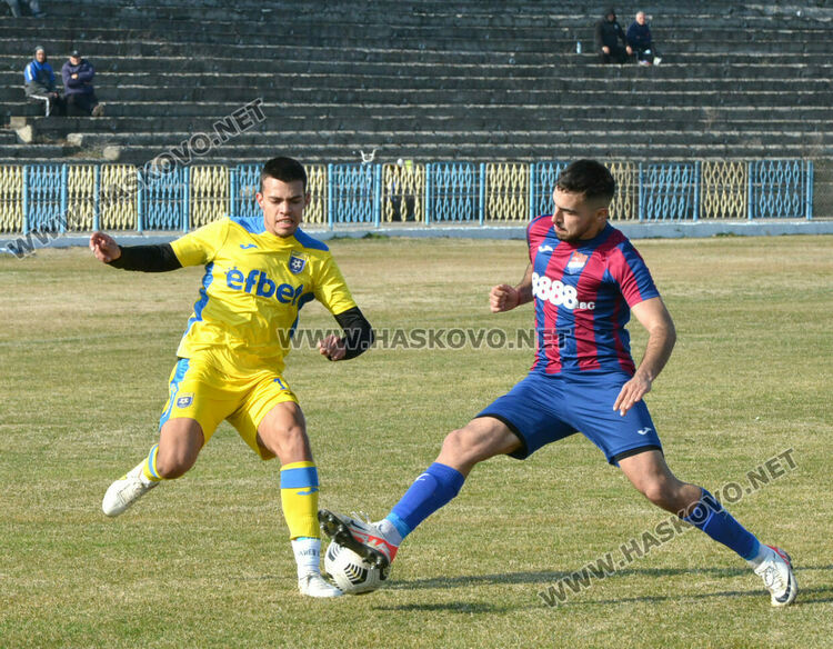 „Саяна Хасково“ и „Димитровград“ с победи при подновяването на шампионата