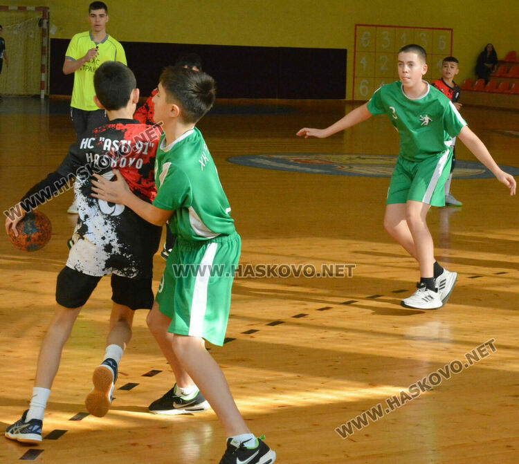 Момчетата на „Асти ‘91“ с победа и загуба в първенството