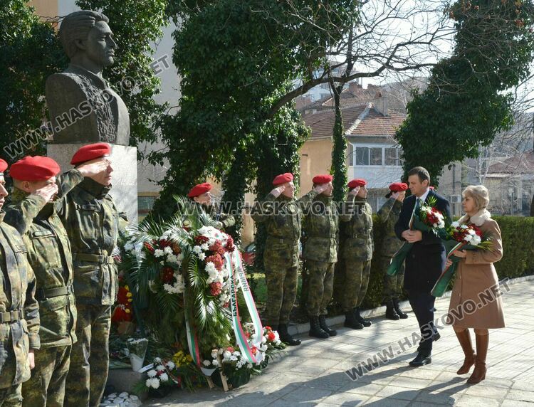Хасково почете гибелта на Апостола