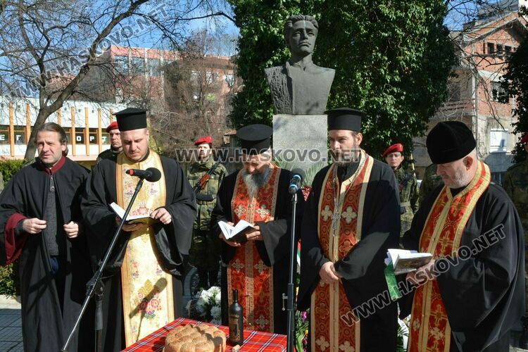 Хасково почете гибелта на Апостола