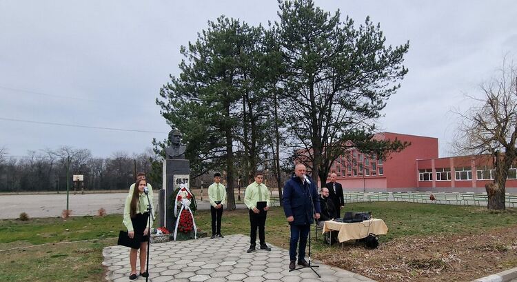 Първомай чества 151 години безсмъртие на Левски