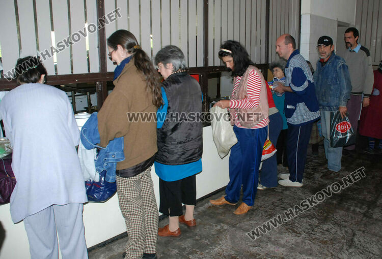 Близо 1000 души получават топъл обяд или се обслужват от Домашния социален патронаж в Хасково