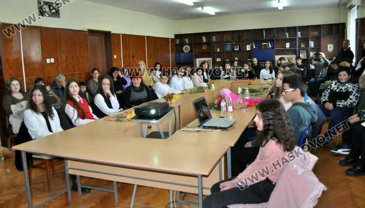 Наградиха победителите от националния конкурс „Завещано от Апостола“ за презентация и есе