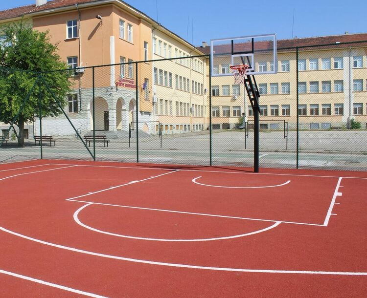 В 6 хасковски училища започва обновяването или изграждането на нови спортни площадки