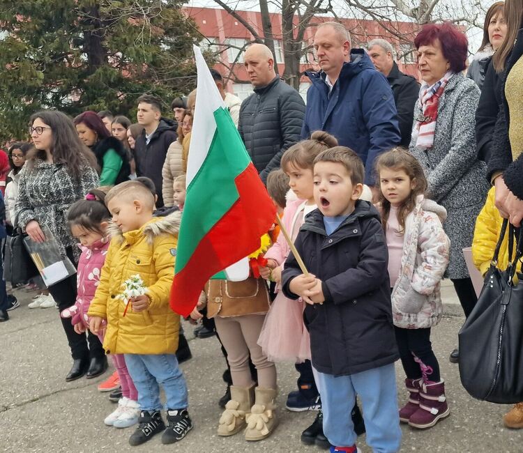 Първомай чества 151 години безсмъртие на Левски