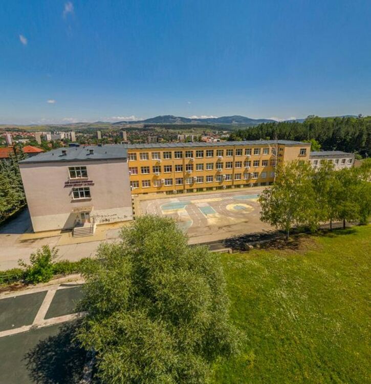 Нов физкултурен салон ще бъде изграден в ХII ОУ ”Васил Левски”