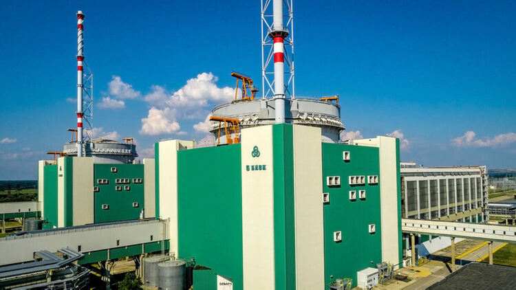 Директорът на АЕЦ „Козлодуй“: Няма опасност от спиране на блокове при преминаване от руско на друг тип гориво