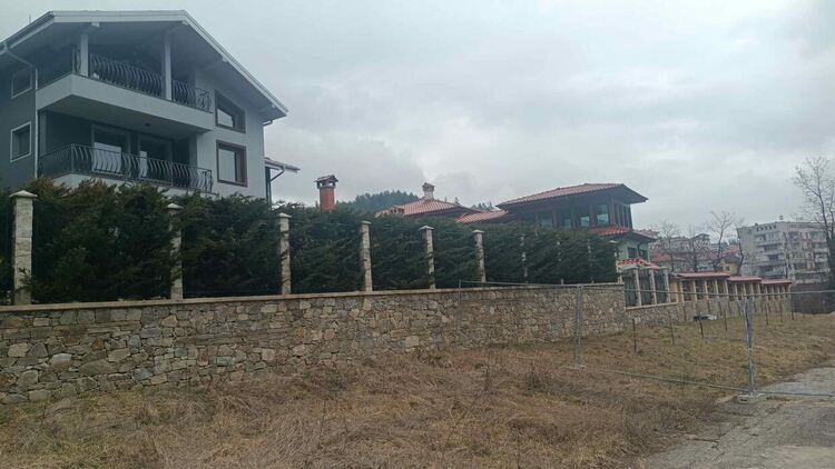 Кметът Мелемов: Земята, на която е била хеликоптерната площадка, преди 30 години е върната на собствениците