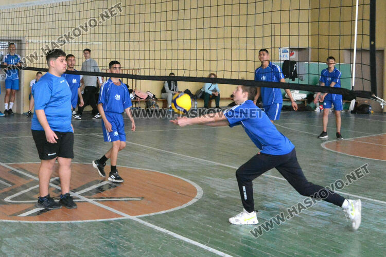 Продължават надпреварите във волейболния ученически шампионат на Хасково