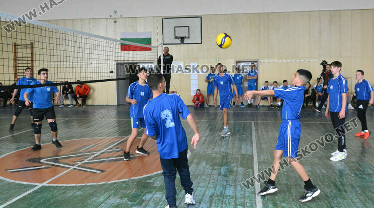 Продължават надпреварите във волейболния ученически шампионат на Хасково