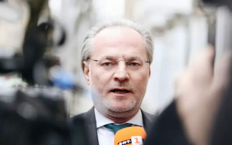 Лозан Панов