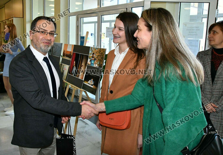 16 млади фотографи с изложба за 10-годишнината на хасковския фотоклуб