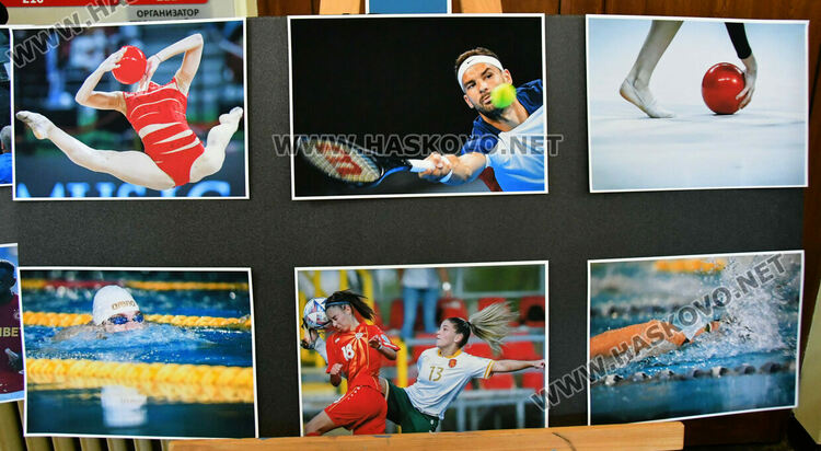 16 млади фотографи с изложба за 10-годишнината на хасковския фотоклуб