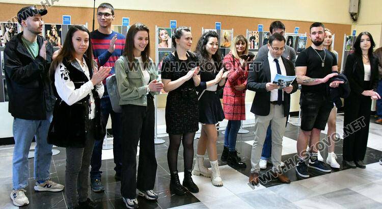 16 млади фотографи с изложба за 10-годишнината на хасковския фотоклуб