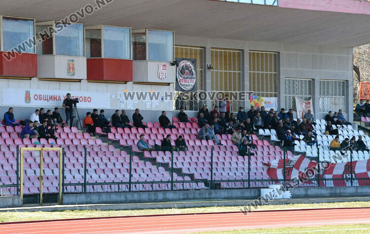 „Саяна Хасково“ не срещна проблеми срещу „Карнобат“