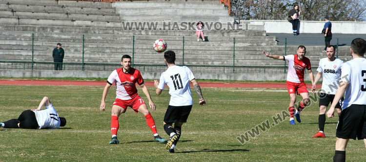 „Саяна Хасково“ не срещна проблеми срещу „Карнобат“