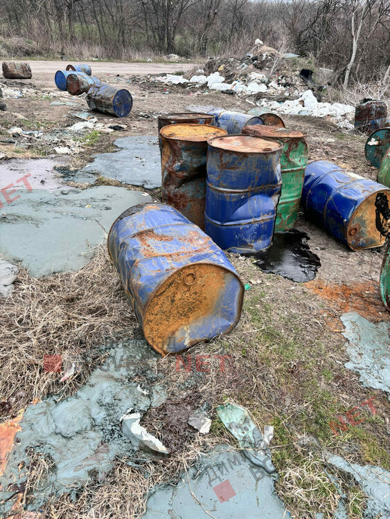 Тонове опасен отпадък е разсипан край Димитровград