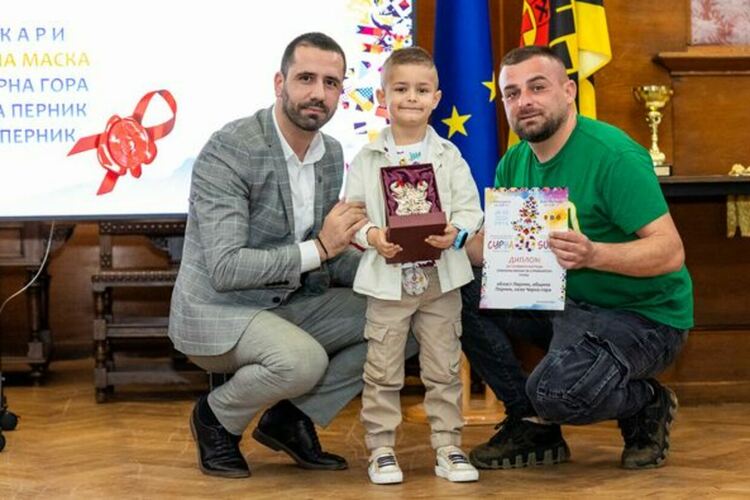 Наградени бяха сурвакарските и кукерските групи, отличени на XXX Международен фестивал на маскарадните игри „Сурва“ 2024