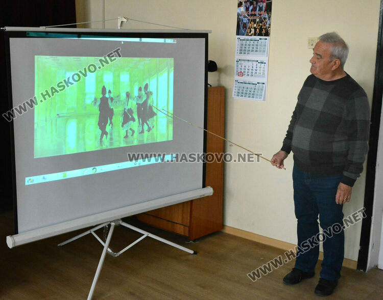 Уроци по родолюбие в духа на народните традиции събират учениците в  читалище ,,Пейо Яворов-1982"