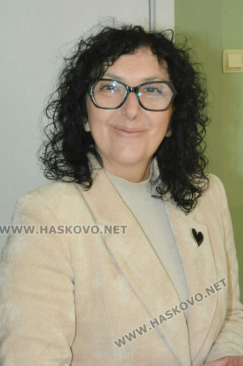 Веселина Делчева -ръководител на Арт школа "Колорит"