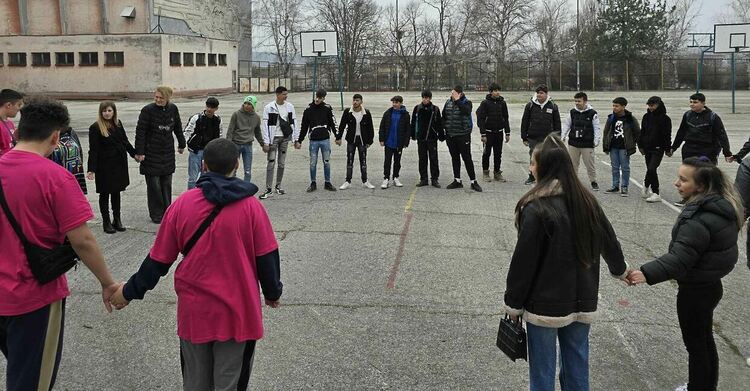 Дни срещу  тормоза сред подрастващите  с различни инициативи в Хасково и Харманли